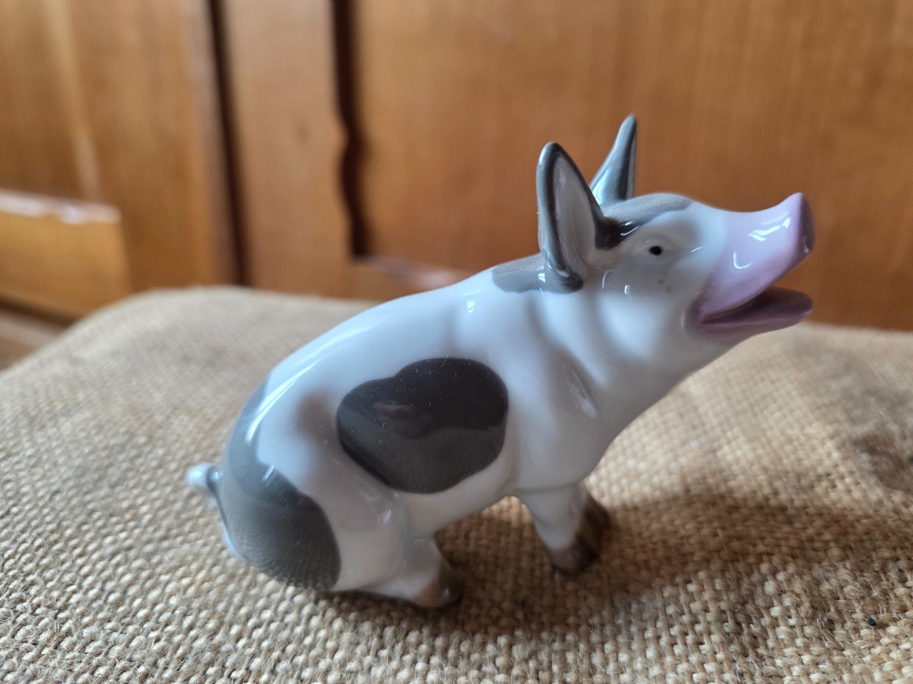 Statuette: Keramik Glücks Schwein Keramik Sau Krone S – Usato da Walterswil BE venduto da Lonitti