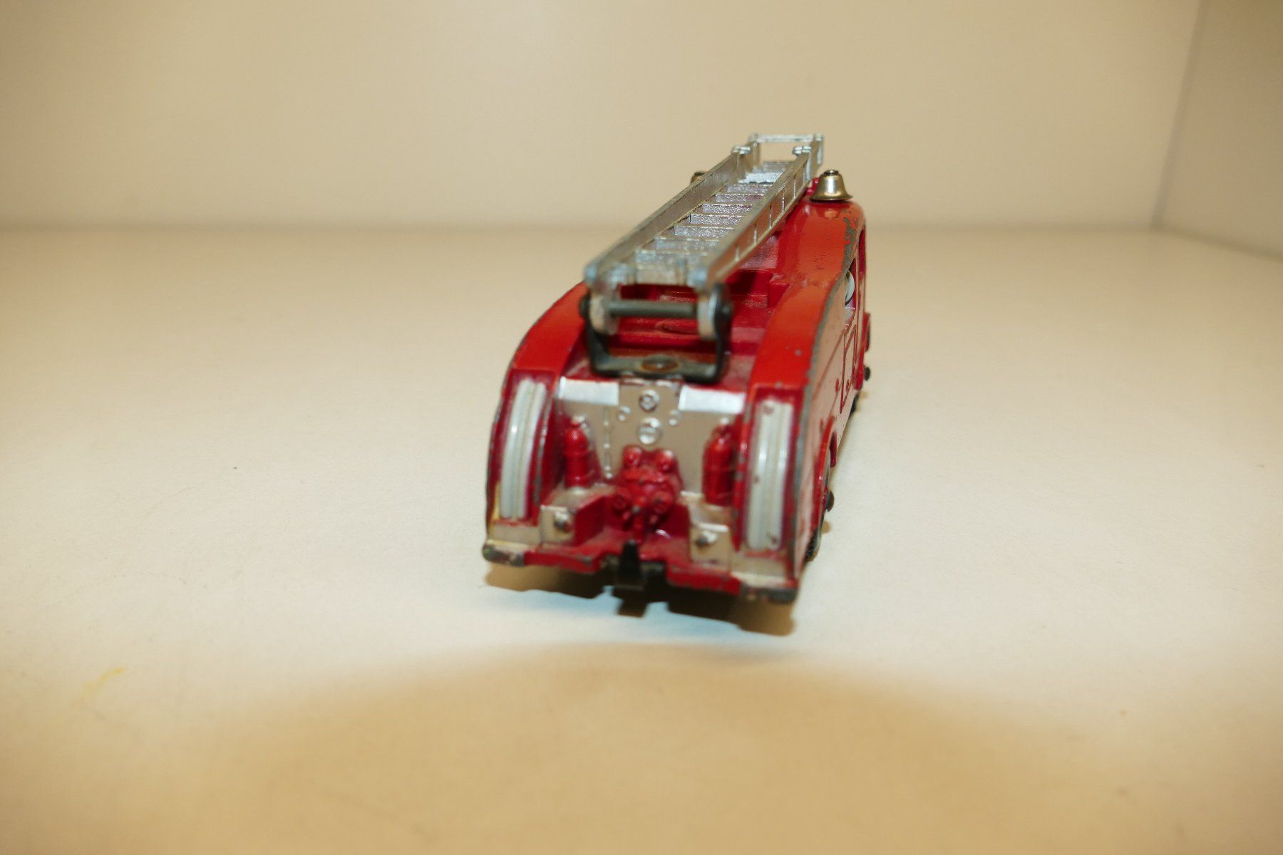 Dinky Toys Modellini d'auto: Dinky Supertoys: Fire Engine – Usato da Niederhasli venduto da rail-duerst 3