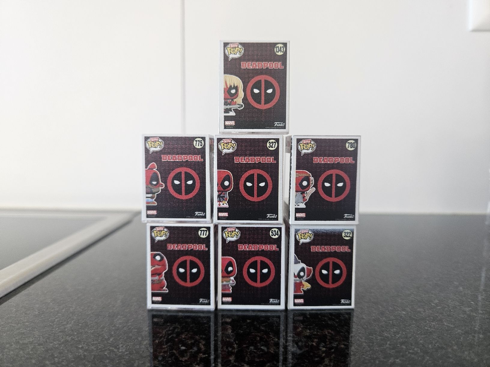 Marvel Statuette: Funko Pop Mini Deadpool, lot de 7, comme neuf  – Nuovo (secondo la descrizione) da Morges venduto da Mlle_Croft_91 5