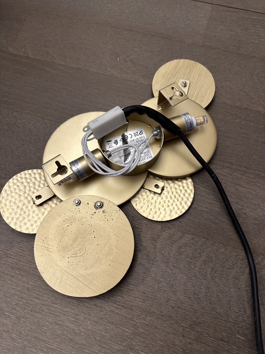 Lampade: Wandleuchte zu verkaufen – Usato da Solothurn venduto da Cobagg 1