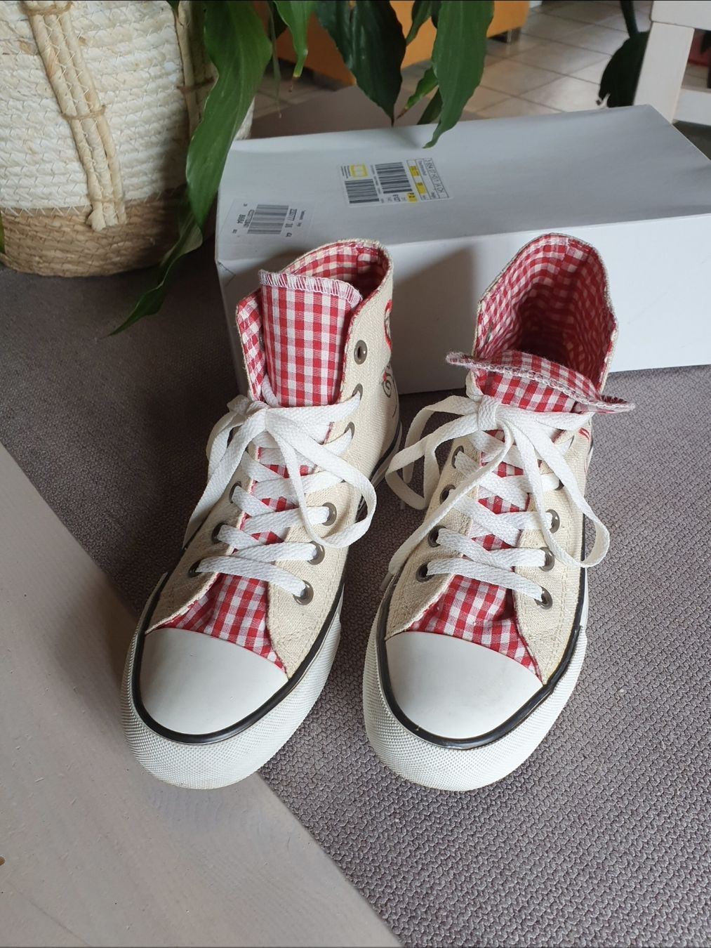 Converse Damenschuhe: Trachtenschuh – Neu (gemäss Beschreibung) aus Bad Zurzach von bin-da