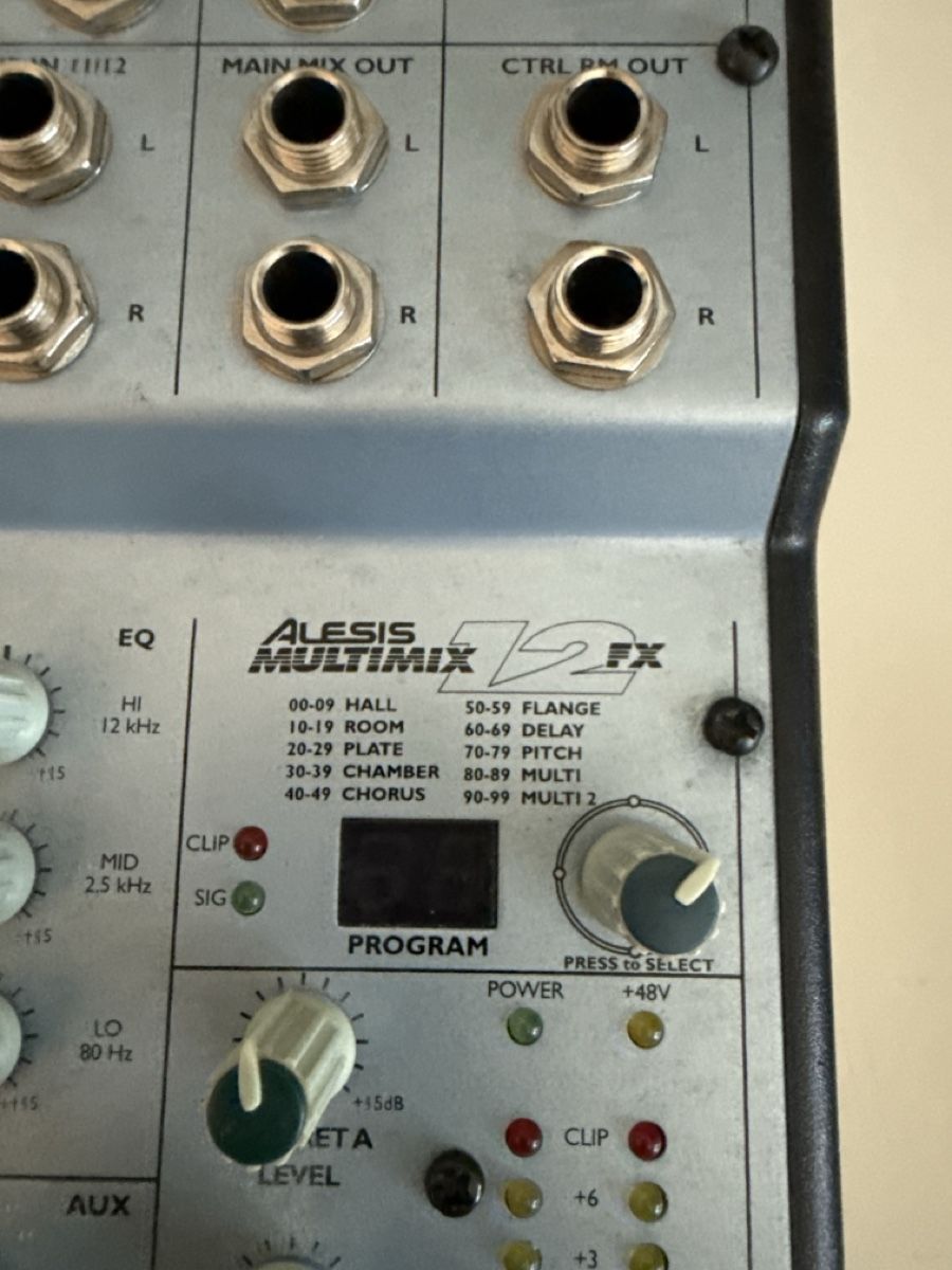 Alesis Console di mixaggio: Alesis Multimix 12 FX Mischpult gebraucht – Usato da Schaffhausen venduto da Italo9 1