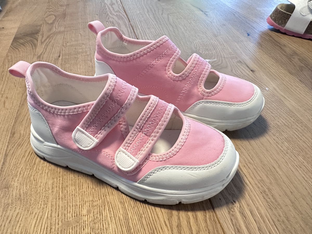 Scarpe per ragazze: 2x Sommerschuhe Gr. 30 – Usato da Windlach venduto da Binchen0 1