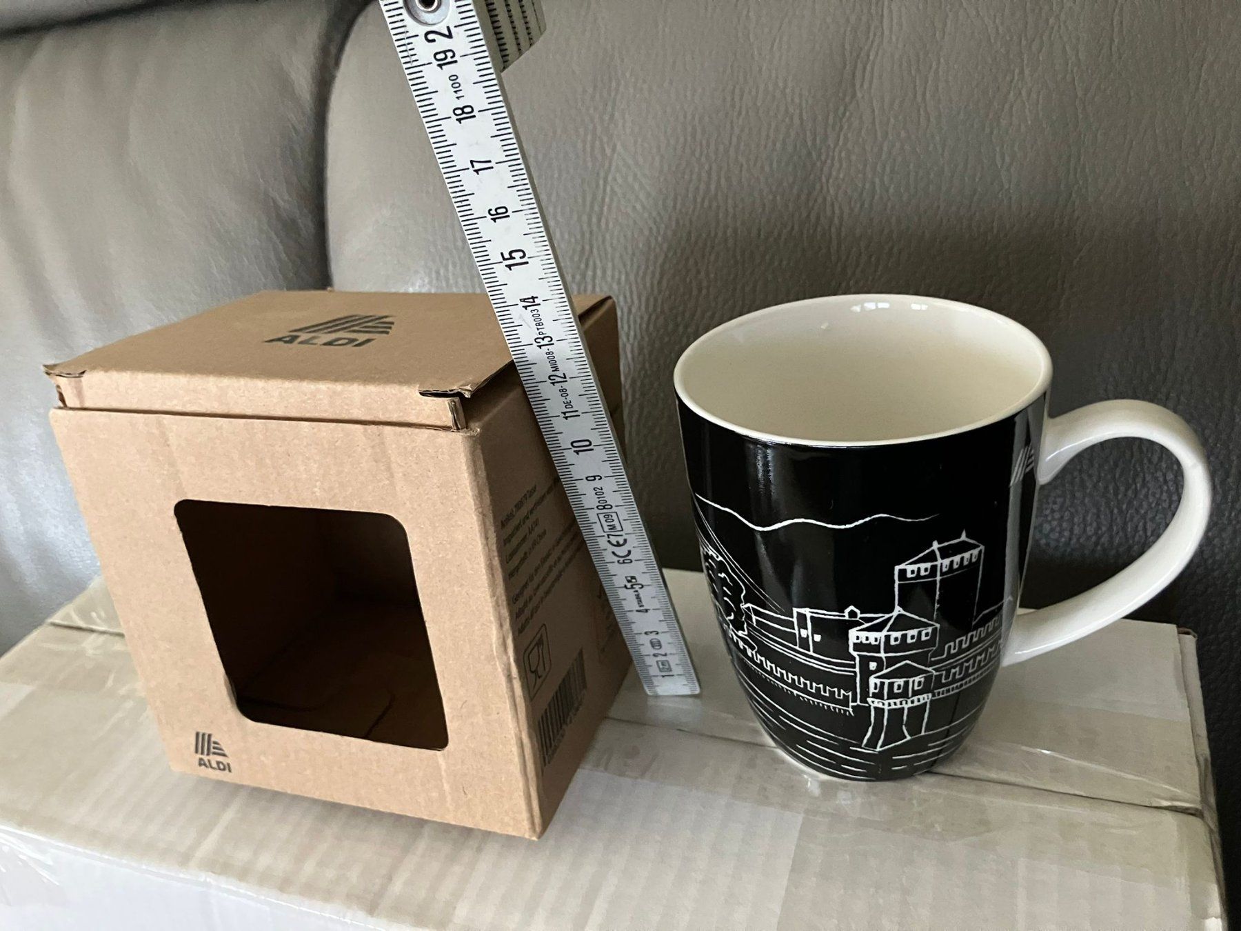 Tazze: Tazza da tè bianconera Aldi – Nuovo e nell'imballaggio originale da Melano venduto da H-Sara 1