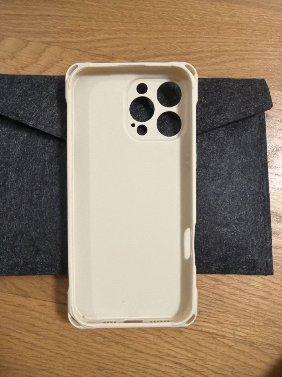 Apple Covers & Schutzfolien: iPhone 16 pro max case – Neu und originalverpackt aus Zürich von 229_7blp 1