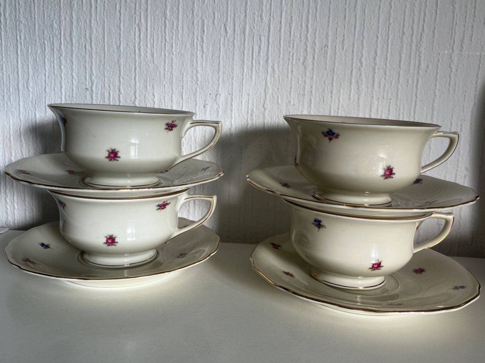 4 tasses et sous-tasses porcelaine Bohemia Royal Ivory (D'occasion) à ...