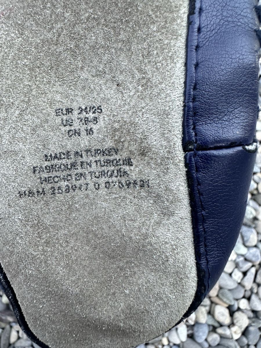 Schuhe für Jungen: Hüttenfinken 24/25 – Gebraucht aus Russikon von sabi020 1