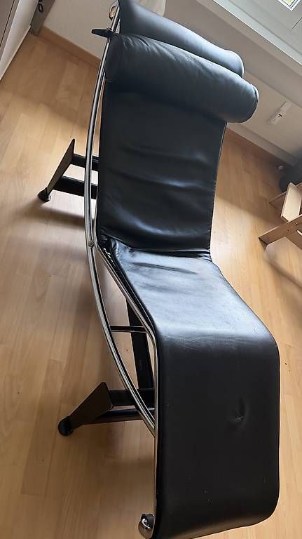 Cassina Liegen & Liegestühle: Cassina 4 Chaise Longue – Gebraucht aus Jona von Melissa_Co.Ca