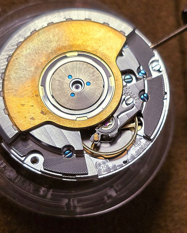 Mouvement Montre Vintage R.Muller RE 8113 – Suisse – Mécanique Manuel – Pour Pièces Ou Révision