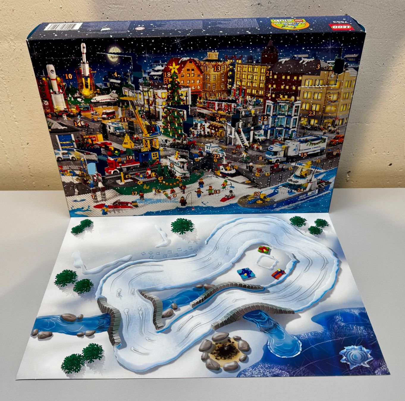 Lego Kit di costruzioni: Lego City 7553 Adventskalender 2011 – Nuovo (secondo la descrizione) da Rechthalten venduto da hosme_be 1