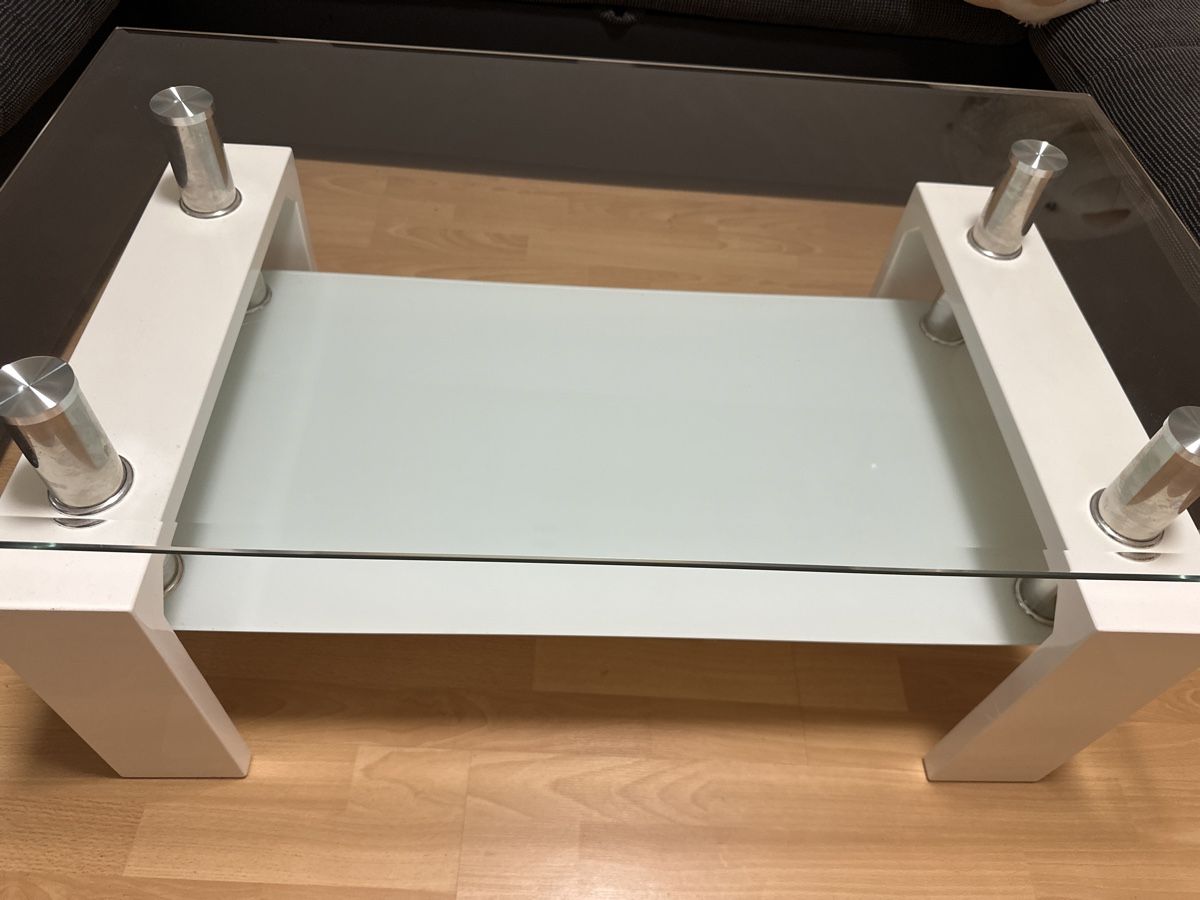 Tavoli: Stilvoller Couchtisch mit Glasplatte – Usato da Wynau venduto da xRahelx 5