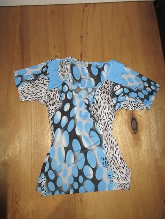 Farbigee Sporttop mit Muster