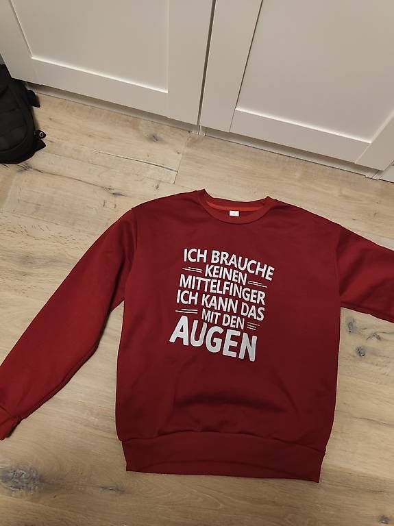 Maglioni & Felpe: Hoodie – Usato da Volketswil venduto da jae_5xpm