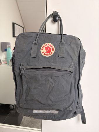 Fjällräven Kånken Rucksack dunkelgrau gebraucht