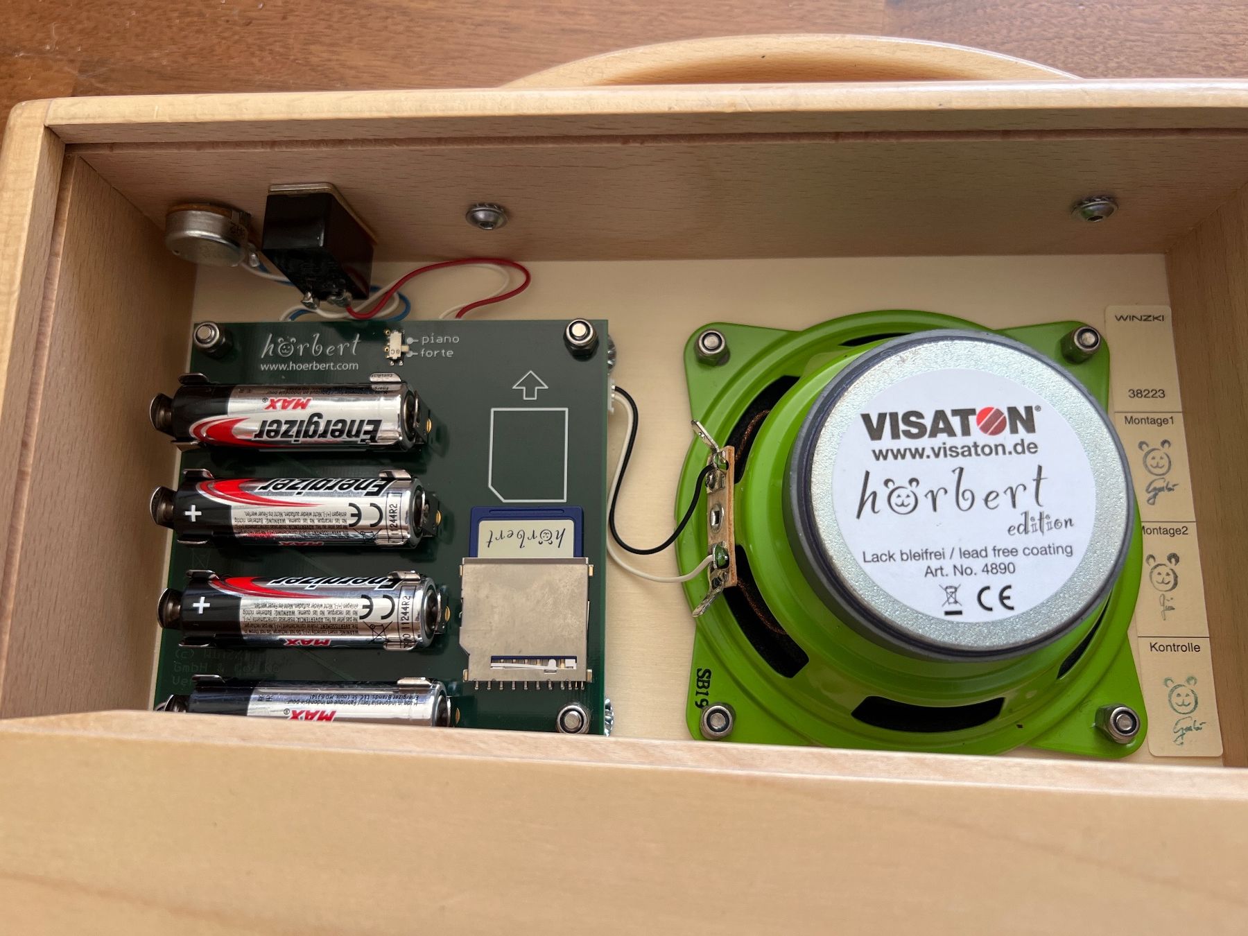 Hörbert Lettore multimediale portatile: Hörbert Musikbox – Usato da Jona venduto da Sariksa 6