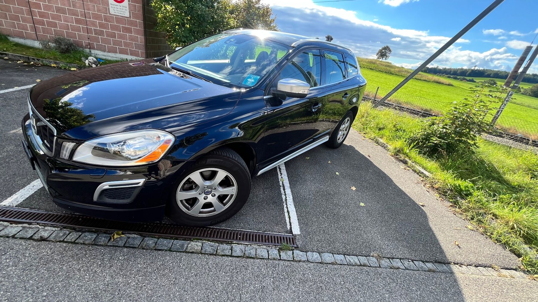 Volvo Automobili: Volvo XC 60 R-Design mit Motorschaden – Usato da Urtenen-Schönbühl venduto da audi_s4rot 2