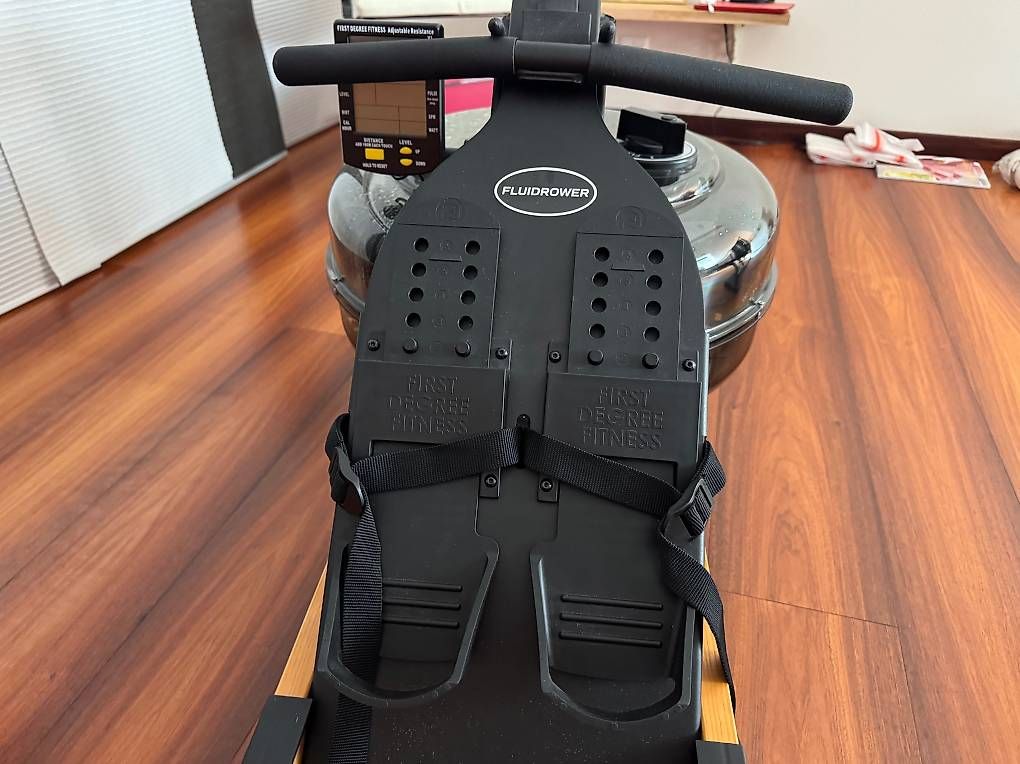 Hometrainer: Waterrower mit Balanceboard – Usato da Felben-Wellhausen venduto da Subhaga 1