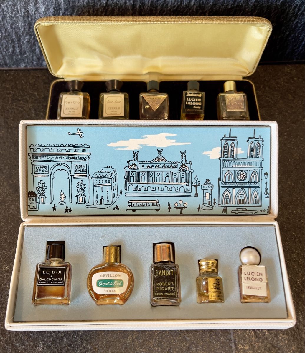 Parfums & Eau de Toilette: Parfüm miniaturen – D'occasion à Tschingel par ral_8j8x 5