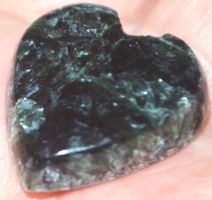 Cabochon L-1040 – Seraphinit Herz Edelstein 21x20mm