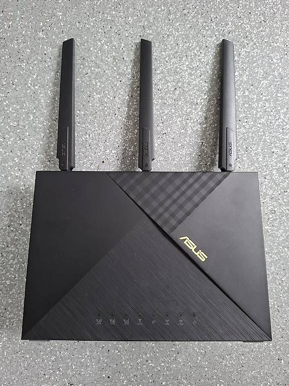 Asus Modem & Router: Router Asus 4g-ax56 – Usato da Eggersriet venduto da Feldrose4