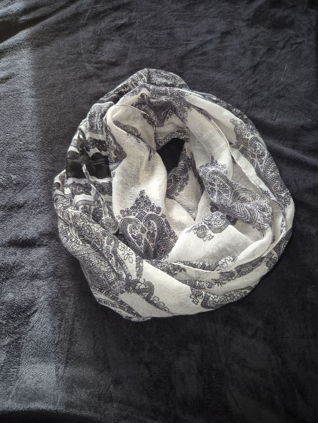 Foulards & écharpes: Schal – D'occasion à Leuggern par MonaM90