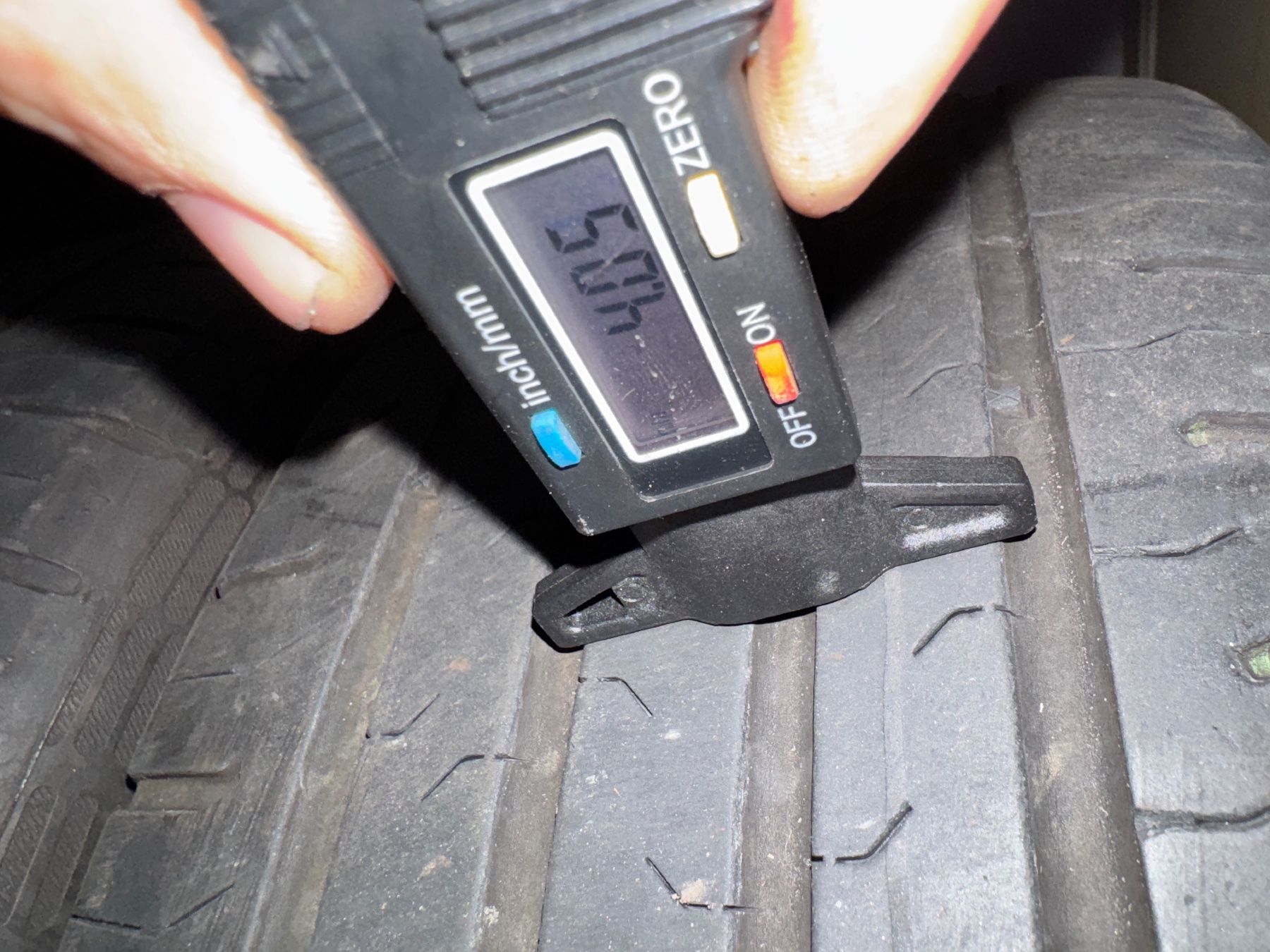 Continental Pneumatici & Ruote complete: 215/55R17 – Usato da Widen venduto da Dinero02 5