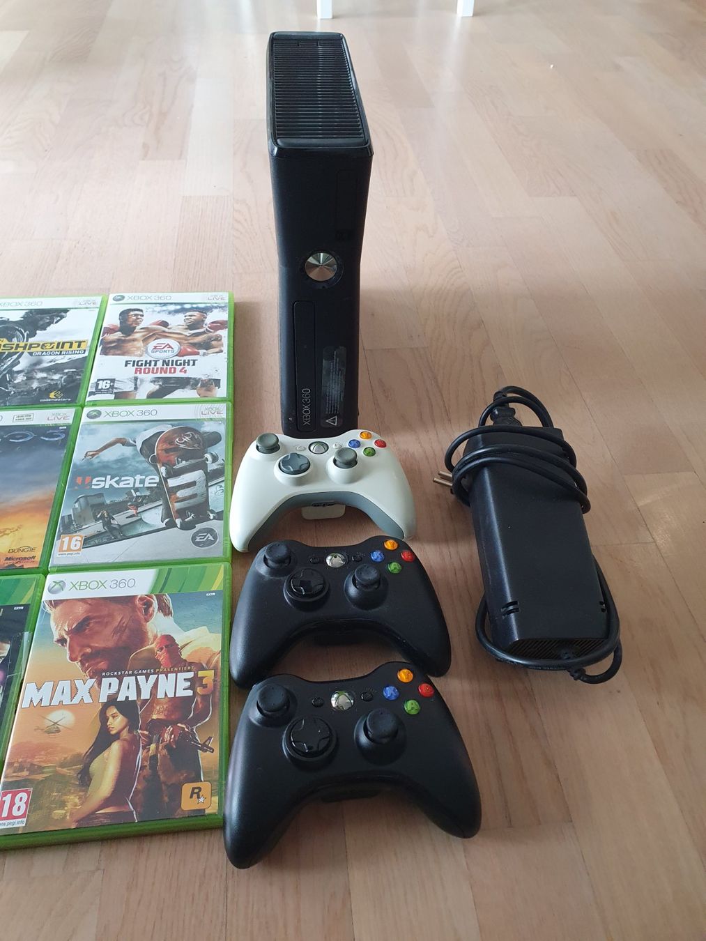 Microsoft Console: XBOX 360 mit 3 Controller und 12 Games – Usato da Thalheim an der Thur venduto da Bae90 1
