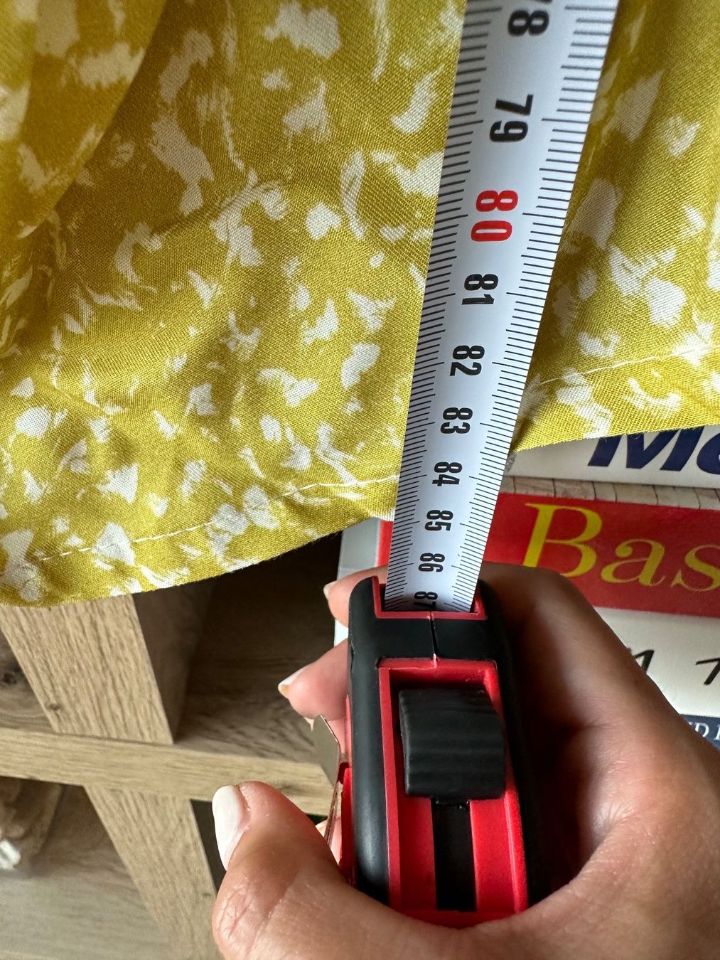 Kleider: Robe jaune blanc S New – Neu und originalverpackt aus La Croix (Lutry) von secondhandZara 6