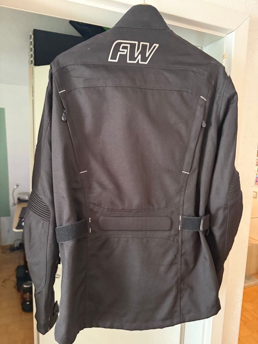 Giacche: Schwarze Motorradjacke, Grösse XL – Usato da Urdorf venduto da pil_y2bp 1