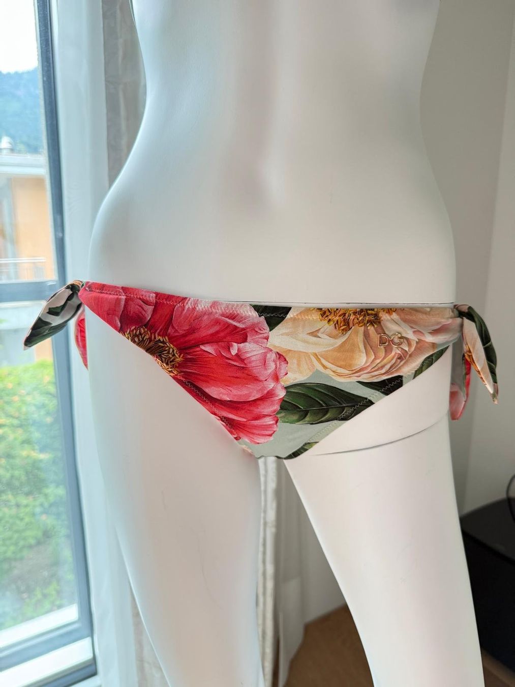 Dolce & Gabbana Costumi da bagno & Bikini: Damen Bikini Dolce & Gabbana Blumenmuster Gr. S – Usato da Oberarth venduto da SSS. 4