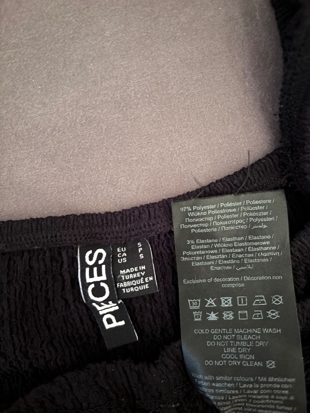 Pieces T-shirt: Pieces shirt, size S – Usato da Airolo venduto da Eli90A 2