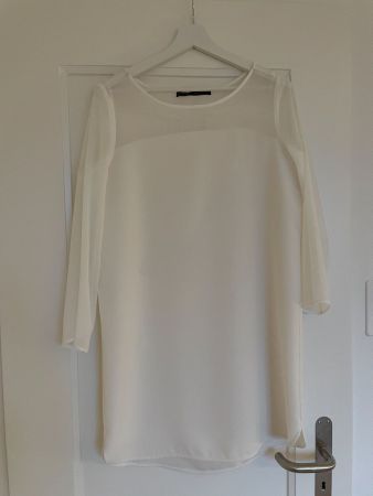 Schönes Kleid von Zara Gr. L