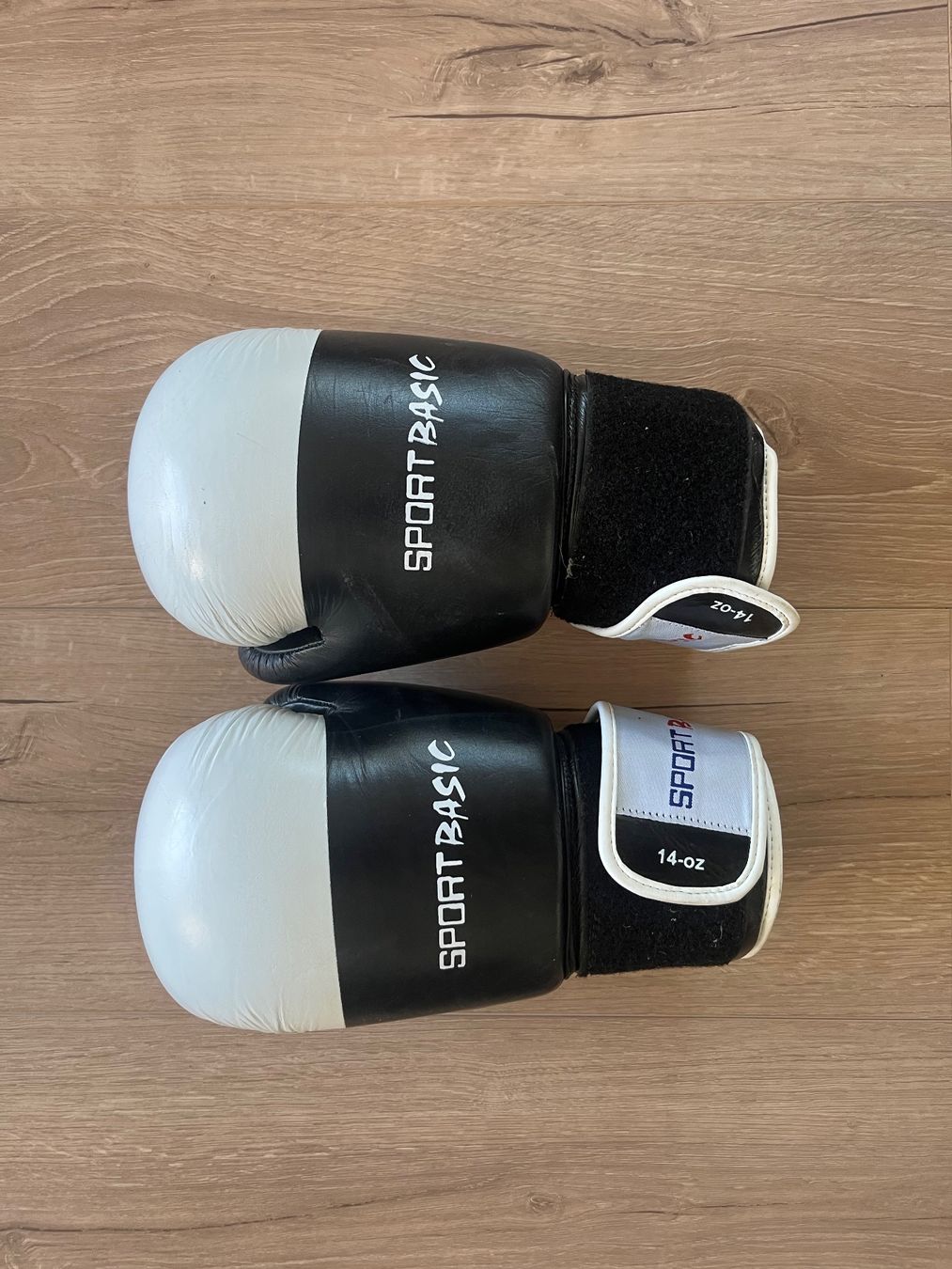 Sacchi da boxe: Boxhandschuhe Sport Basic – Usato da Dotzigen venduto da MiS1200