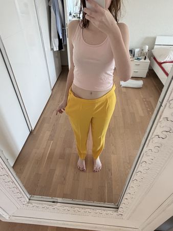 Gelbe Sommerhosen ESCADA Grösse 38