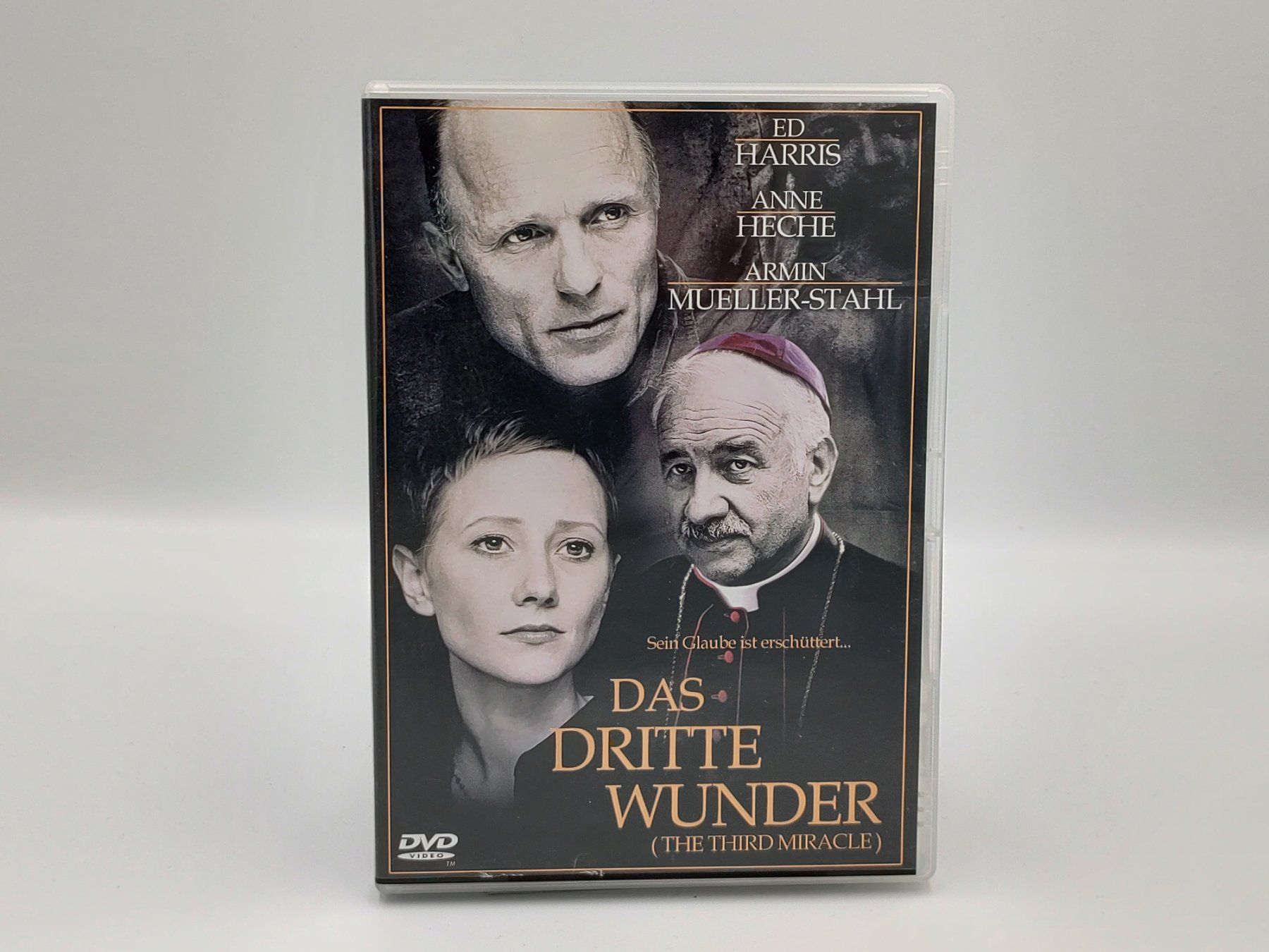 Tutti i DVDs: DAS DRITTE WUNDER - THE THIRD MIRACLE - Versand nur CHF 2.50 – Usato da Siblingen venduto da the_92m7