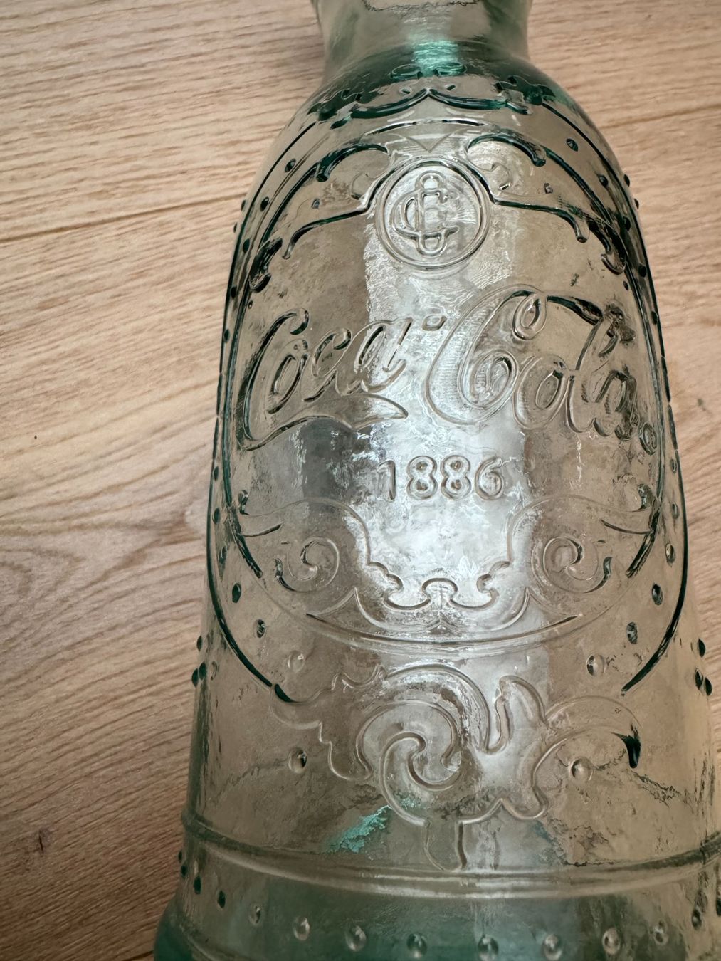 Caraffe: Neue Coco-Cola Karaffe / Vase **NEU** – Nuovo (secondo la descrizione) da Siebnen venduto da Trans-Am 2