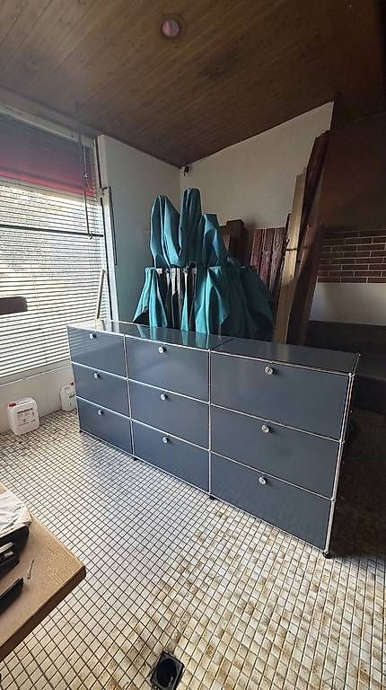 USM Kommoden: Buffet bas USM Haller style gris anthracite, 3 compartiments – Gebraucht aus Lausanne von avd_f6vq 2