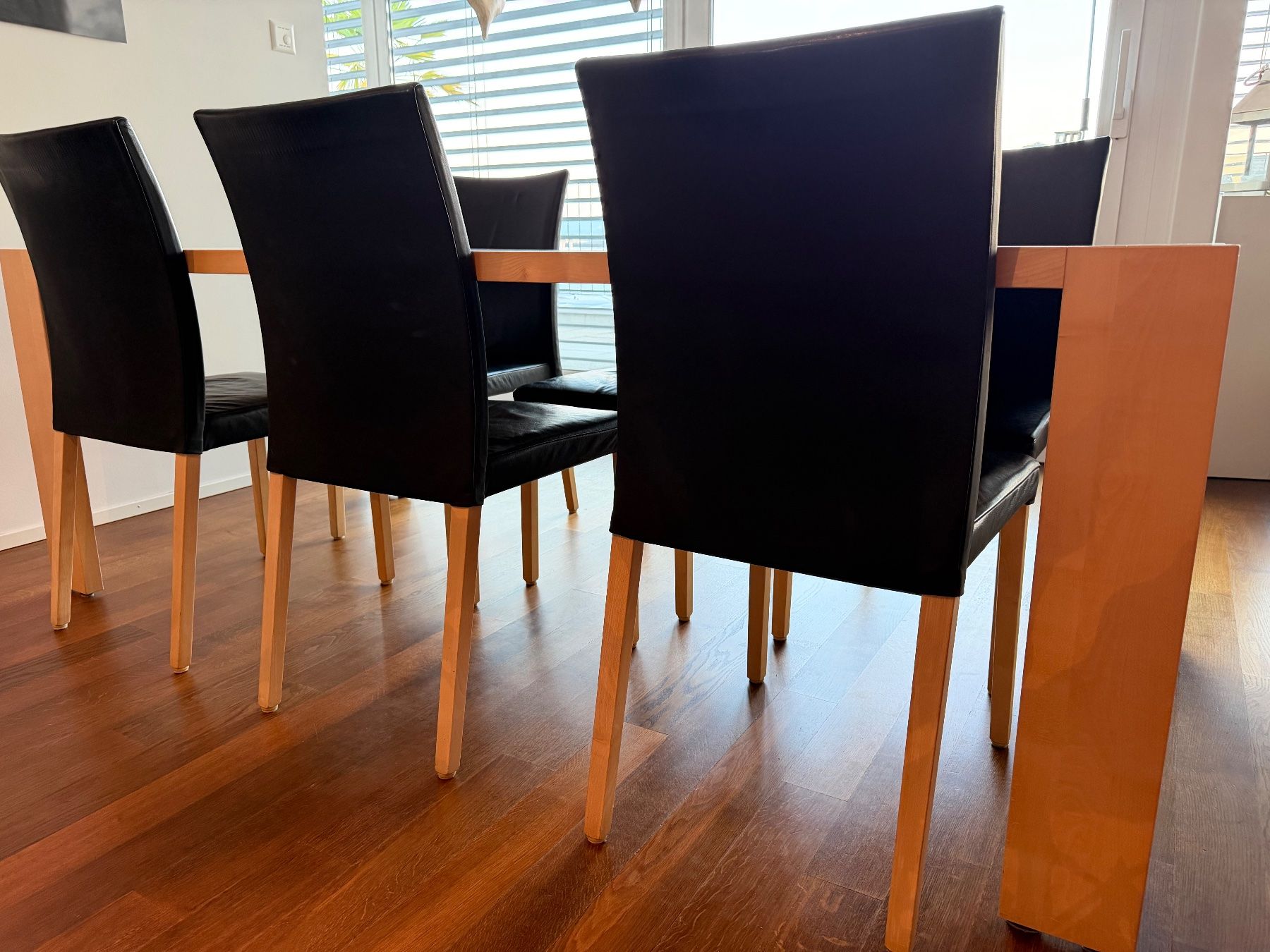 Set de table et chaises: Esszimmertisch mit Stühlen – D'occasion à Bassersdorf par Gaby1968 5