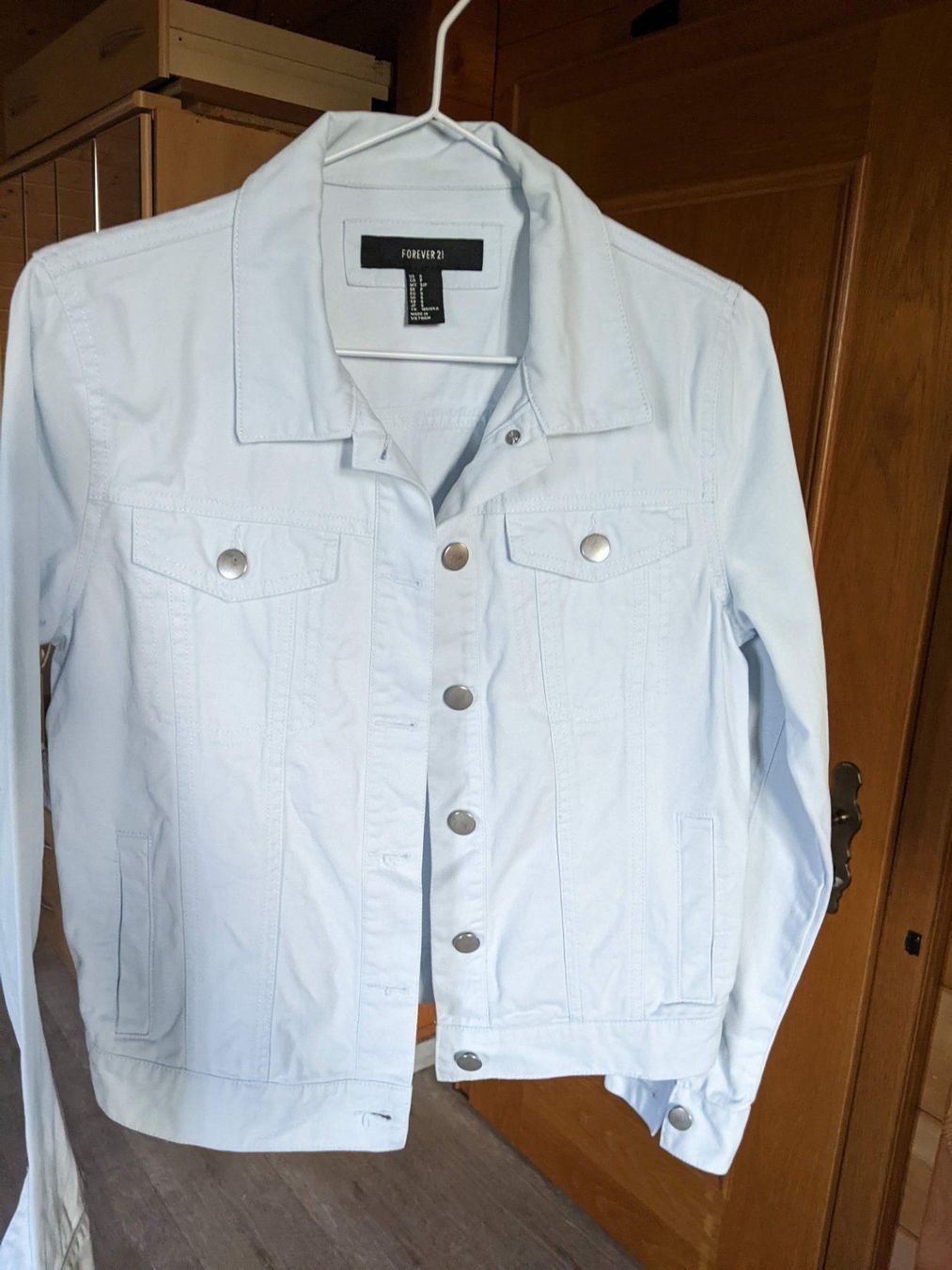 Giacche: Forever 21 denim jacket size S – Nuovo (secondo la descrizione) da Altendorf venduto da jak_lkk8