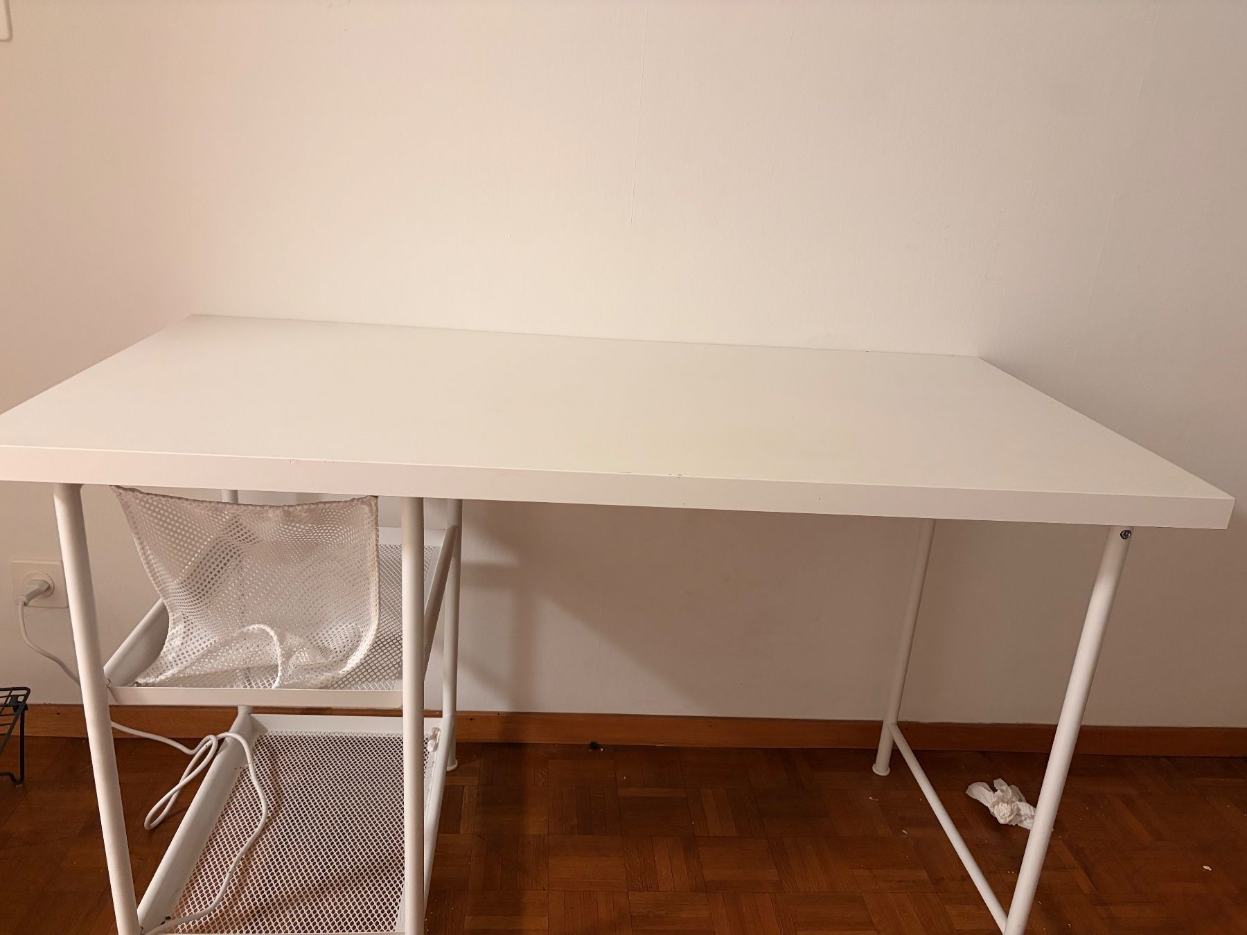 Ikea Scrivanie: ikea desk – Usato da Langnau am Albis venduto da liz_j9lv