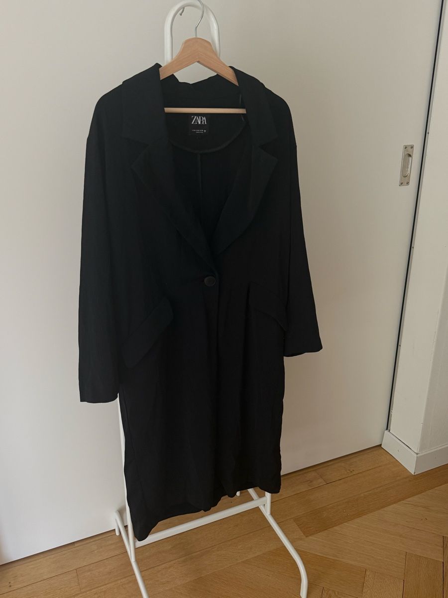 Zara Manteaux: Damen Mantel ZARA schwarz Gr. M – D'occasion à Bern par p_studer_e 1