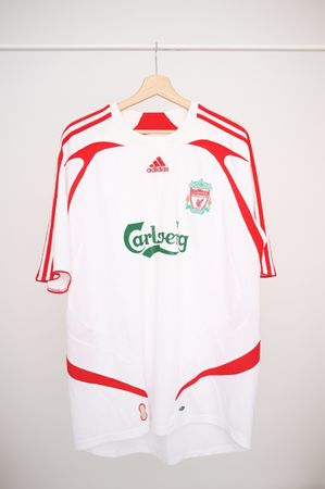 Liverpool away kit 07/08