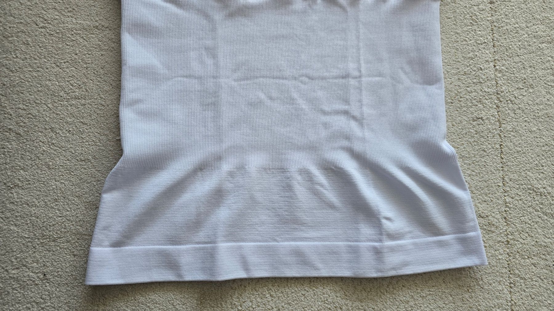Altra biancheria intima: Nahtloses Tanktop / Shapewear Gr. L – Nuovo e nell'imballaggio originale da Wabern venduto da Irakene 6