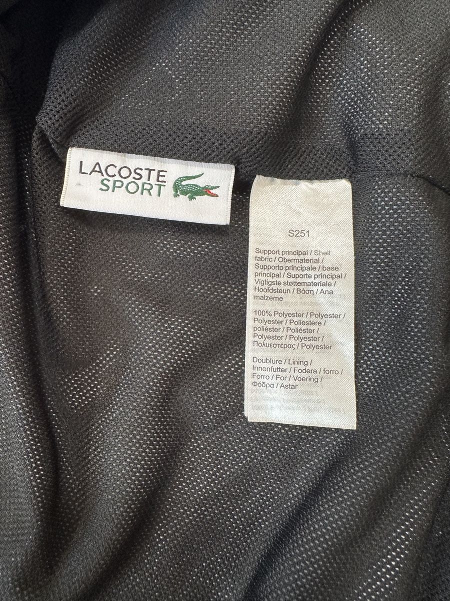 Lacoste Jacken: Lacoste Jacke  – Gebraucht aus Pfäffikon ZH von Nataliia. 2