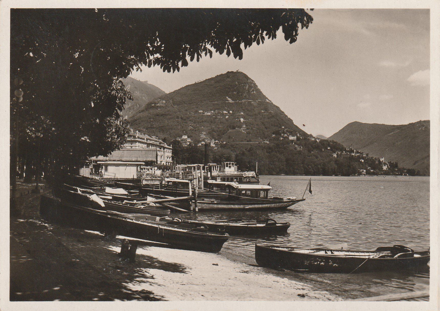 Cartoline postali: AK Lugano gel. 4.8.1945 – Usato da Fribourg venduto da schnalla92