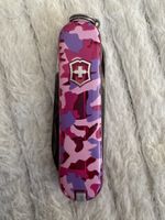 Victorinox classic Pink Army von 2010