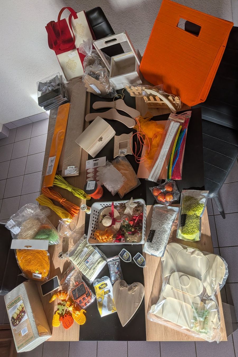 Bastelsets: Lot de matériel pour loisirs créatifs – Gebraucht aus Villariaz von Mariejoconde