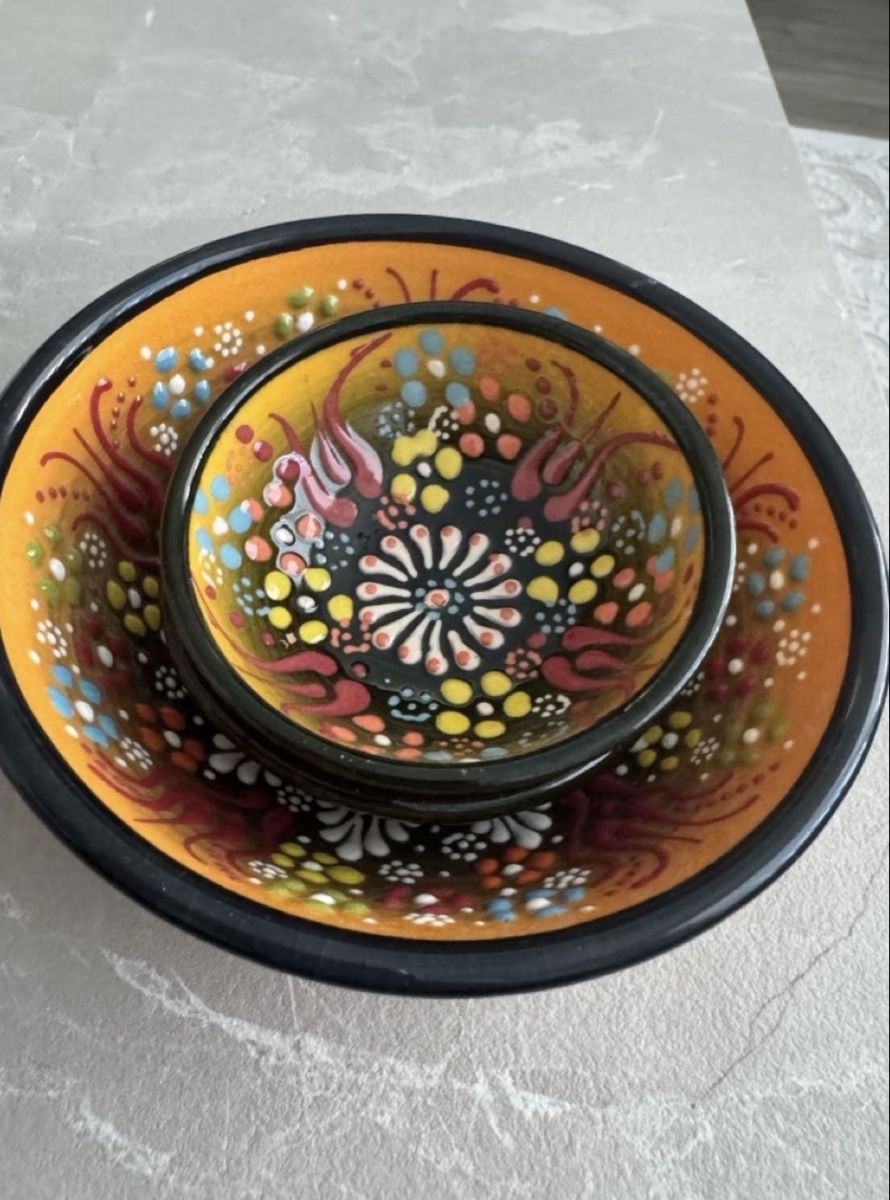 Set di tavolo e panche: Handgefertigte traditionelle Schälchen – Nuovo e nell'imballaggio originale da Sins venduto da sum_lv6d 2