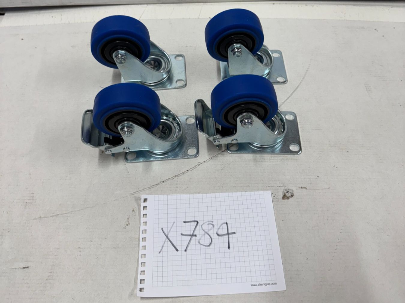 Altro per stoccaggio & trasporto: 4 x Case Lenkrollen / Blue Wheels (X784) – Nuovo (secondo la descrizione) da Däniken SO venduto da Profog1 8