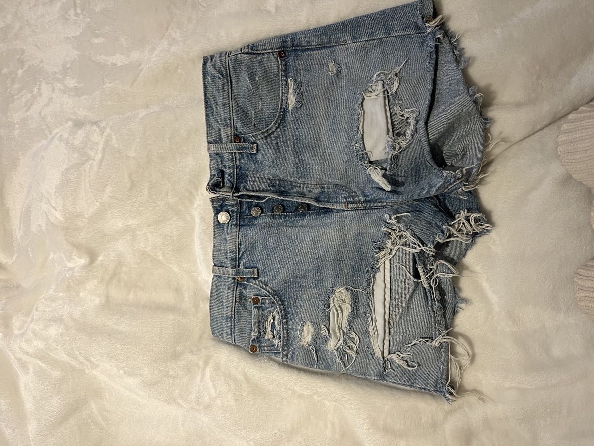 Levi's Jeans: Jeansshorts Levi‘s Grösse 27 – Gebraucht aus Teufenthal AG von Nanahu